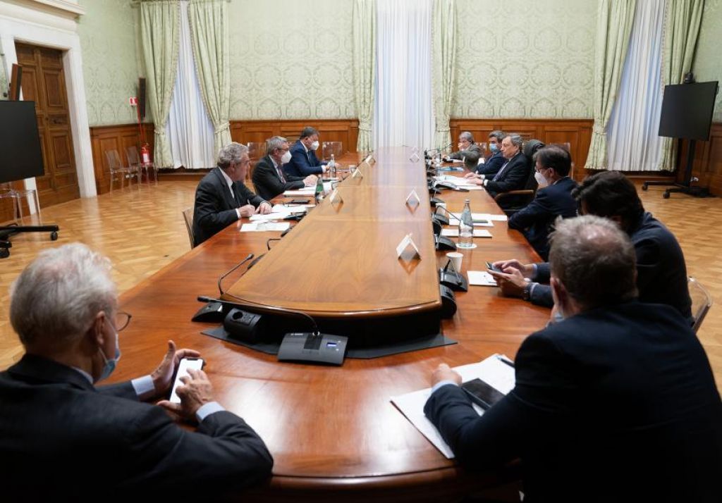 Sicurezza sul lavoro, il Presidente Draghi ha incontrato i segretari generali di Cgil, Cisl e Uil