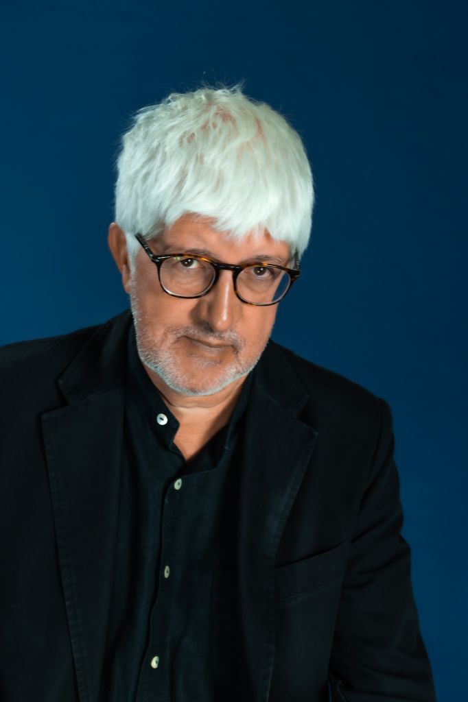 Beppe Severgnini dà LEZIONI DI CHIAREZZA al Teatro Carcano di Milano