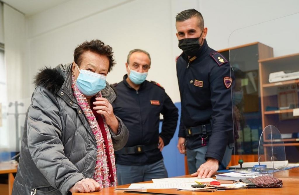 È proprio una favola di Natale - Commissariato Sesto San Giovanni