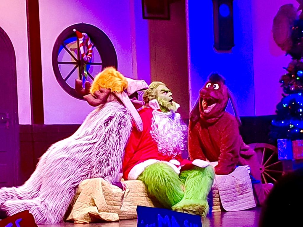 LA MERAVIGLIOSA FAVOLA DEL GRINCH E DEL NATALE al Teatro Manzoni di Milano