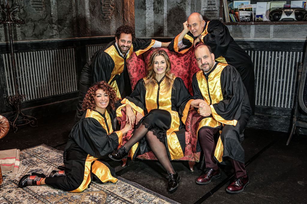 SCUSA SONO IN RIUNIONE…TI POSSO RICHIAMARE? al Teatro Manzoni di Milano