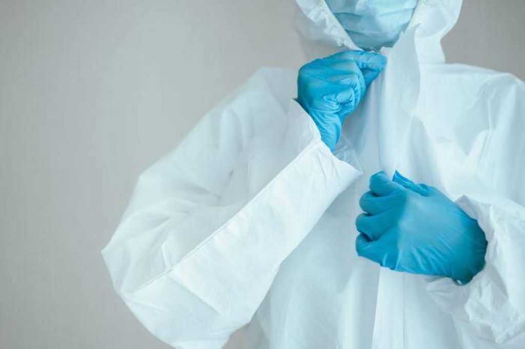 Gli operatori sanitari guariti dall'infezione naturale da SARS-CoV-2 dovrebbero essere esentati dall'obbligo di vaccinazione