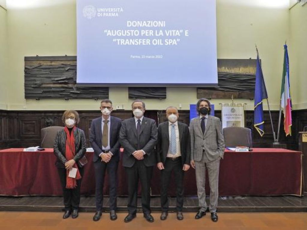 Da Associazione “Augusto per la Vita” e “Transfer Oil Spa” 30mila euro all’Università per la ricerca sui tumori polmonari