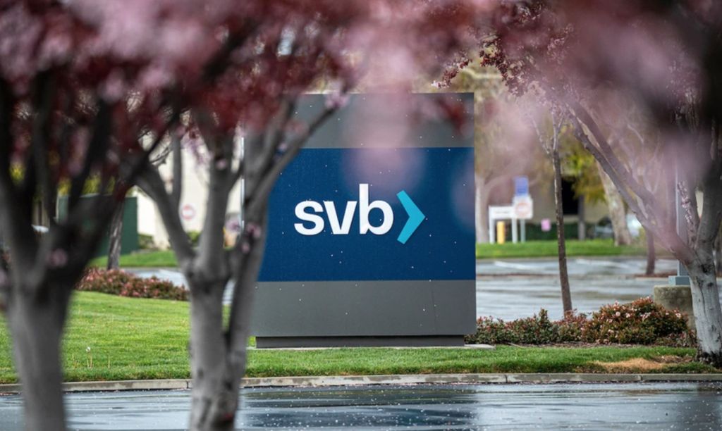 Spieghiamo in 3 punti cosa è accaduto alla Silicon Valley Bank e parliamo di Binance