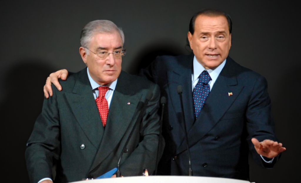 L'eredità sorprendente di Berlusconi a Dell'Utri: un gesto che riflette la grandezza dell'uomo