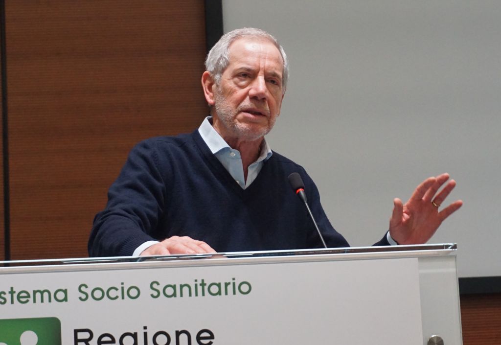 Bergamo: Assessore Bertolaso Incontra Sindaci e Stakeholder per Potenziare la Sanità Locale