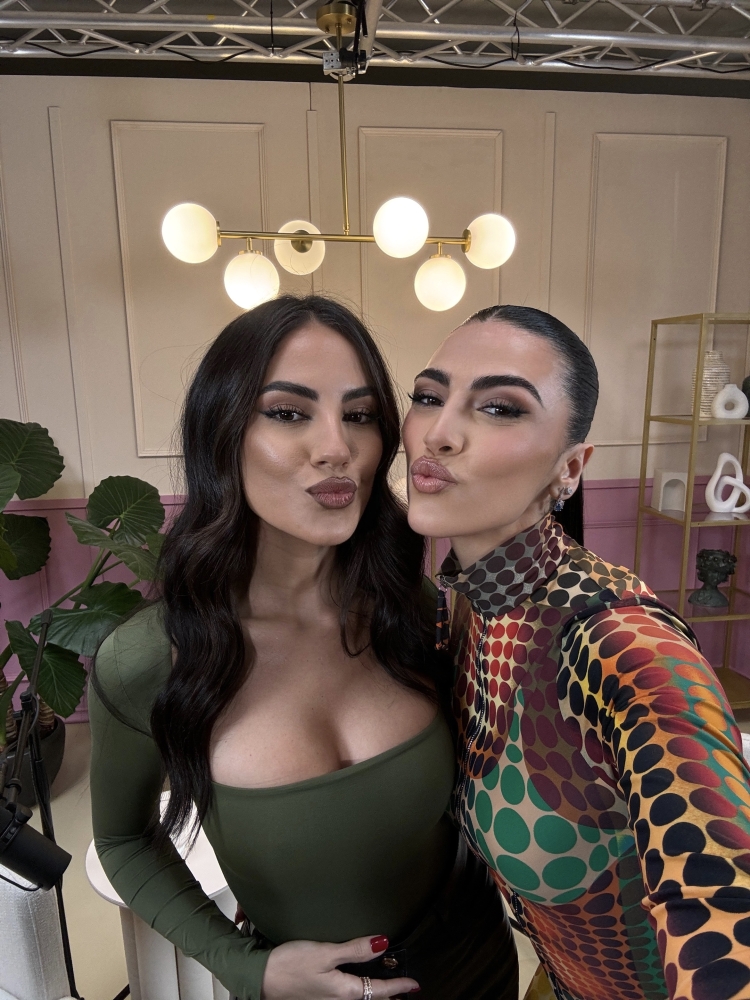 Giulia De Lellis svela la sua verità nel podcast di Giulia Salemi: 'Non lo faccio x moda'