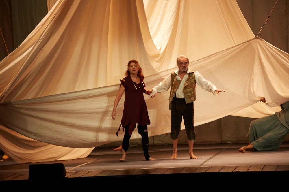 Angela Finocchiaro IL CALAMARO GIGANTE al Teatro Manzoni di Milano