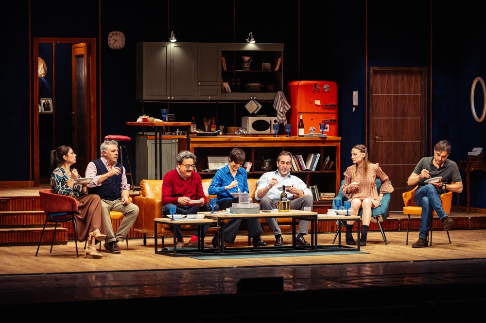 Perfetti Sconosciuti” torna a teatro: 11 repliche straordinarie per il fenomeno di Paolo Genovese