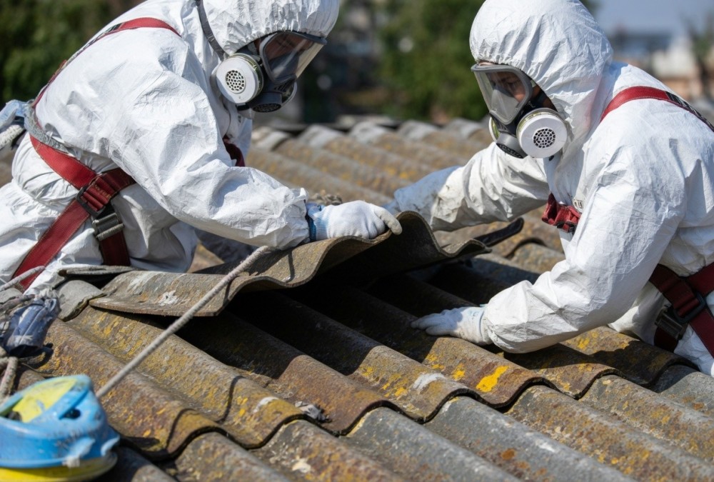 Amianto negli edifici Aler — la Regione stanzia 4,5 milioni per completare gli interventi