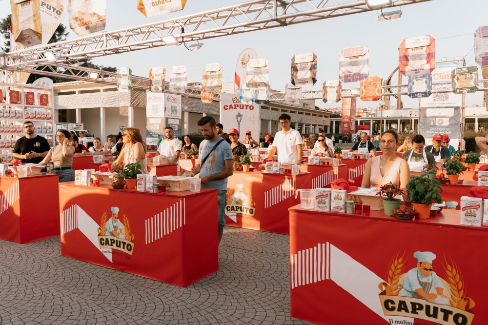 Coca-Cola Pizza Village 2026 a Pozzuoli: nuovo Main Stage e sei giorni di eventi sul lungomare