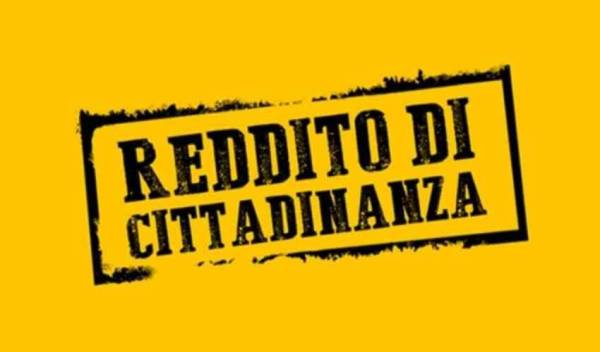 «O trovi una casa di 80 metri quadri, o ti portiamo via tuo figlio» - Vuoi il Reddito di Cittadinanza? Porta il certificato del Centro di Salute Mentale -