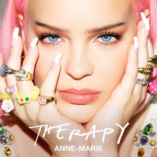 ANNE-MARIE pubblica oggi l'album THERAPY , insieme al nuovo singolo e video KISS MY (UH OH) con le LITTLE MIX