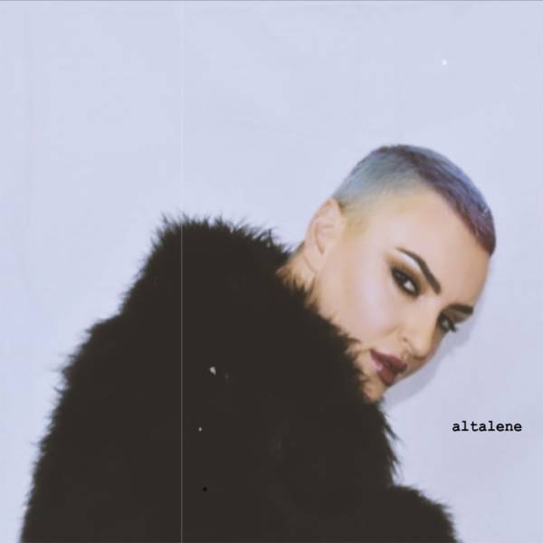 ARISA: 'Altalene' è il nuovo singolo in radio da oggi, alle 14 online il videoclip