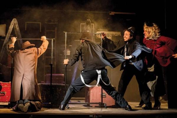 Leonardo Buttaroni 39 scalini al Teatro San Babila di Milano