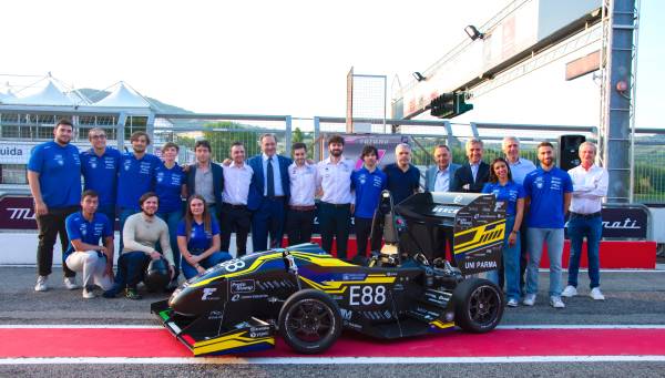 Presentata la PSR 02-S, la nuova vettura elettrica dell’UniPR Racing Team