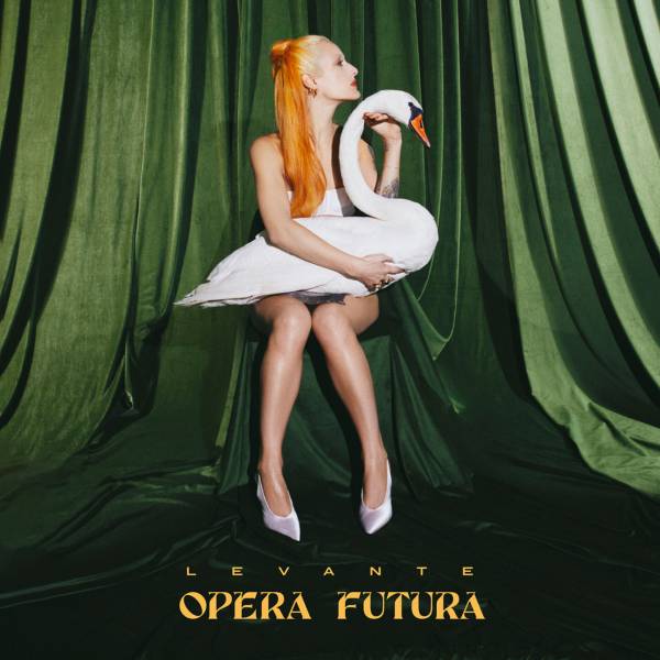 LEVANTE incontra i fan sabato a Milano e lunedì 20 a Roma. Il 17 Feb esce il nuovo album OPERA FUTURA