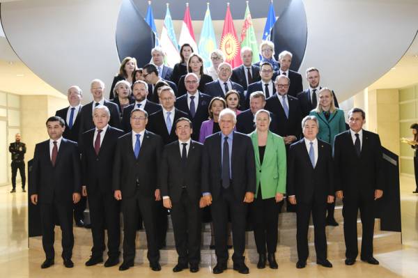 Rafforzamento dei Legami tra l'Unione Europea e l'Asia Centrale: Una Nuova Roadmap per la Prosperità e la Sostenibilità