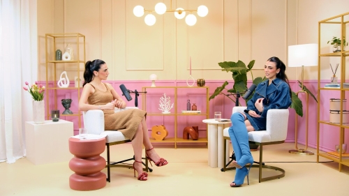 NON LO FACCIO X MODA: Il Vero Volto di Giulia Salemi: Un Intervista a Sé Stessa